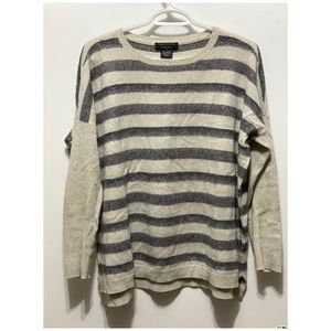 Lord and Taylor Cashmere quarter sleeve top